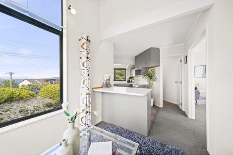 Photo of property in 1/56 Aberdeen Road, Campbells Bay, Auckland, 0620