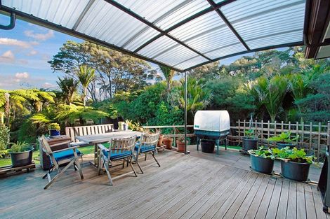 Photo of property in 125 Stoney Creek Drive, Waitakere, Henderson, 0782