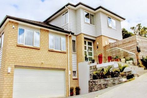 Photo of property in 30a Schnapper Rock Road, Schnapper Rock, Auckland, 0632