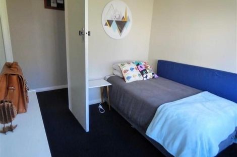 Photo of property in 1/9 Tarahua Road, Vogeltown, New Plymouth, 4310