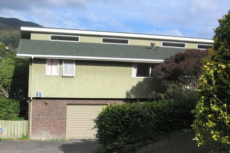 Photo of property in 16 Summit Road, Fairfield, Lower Hutt, 5011