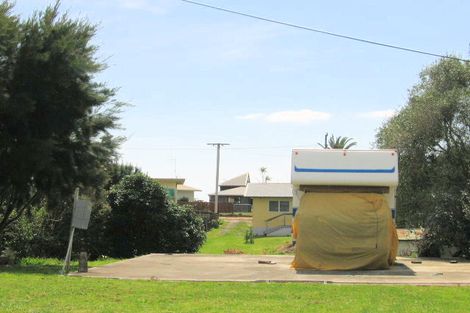 Photo of property in 1229 Papamoa Beach Road, Papamoa Beach, Papamoa, 3118