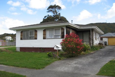 Photo of property in 339 Wellington Road, Wainuiomata, Lower Hutt, 5014