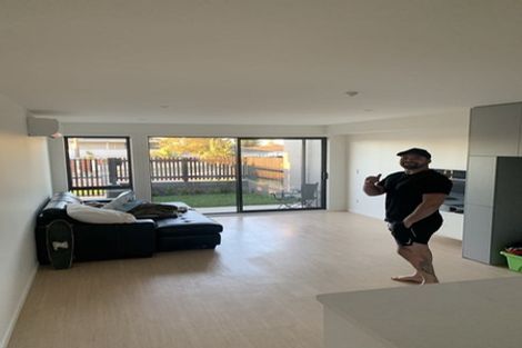 Photo of property in 642b Massey Road, Mangere, Auckland, 2022