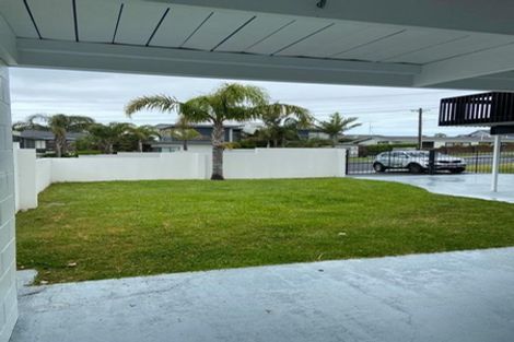 Photo of property in 3 Mirwill Road, Rothesay Bay, Auckland, 0630