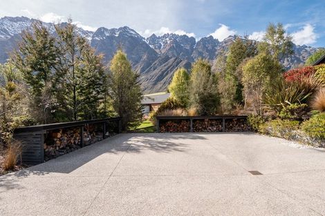 Photo of property in 27 Pendeen Crescent, Jacks Point, Queenstown, 9371