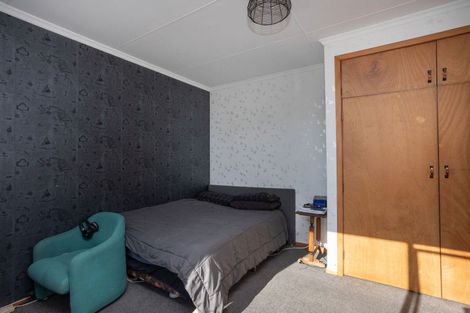 Photo of property in 11 Smith Street, Dannevirke, 4930