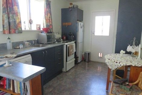 Photo of property in 1/12 Cornwall Place, Stoke, Nelson, 7011