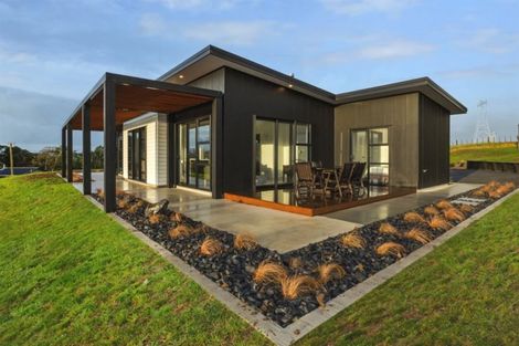 Photo of property in 9 Kristin Place, Manakau, Levin, 5573