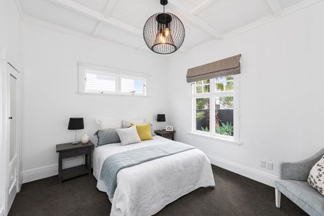 Photo of property in 29 Miller Street, Point Chevalier, Auckland, 1022