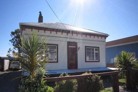 Photo of property in 104 Alexander Street, Greymouth, 7805