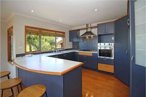 Photo of property in 75a Bradbury Road, Botany Downs, Auckland, 2010