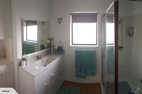 Photo of property in 6b Esmeralda Street, Welcome Bay, Tauranga, 3112