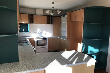 Photo of property in 16 Russell Avenue, Pukekohe, 2120