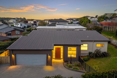 Photo of property in 5 The Pier, Whitby, Porirua, 5024