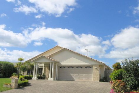 Photo of property in 10 Crichton Terrace, Mount Maunganui, 3116