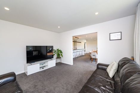 Photo of property in 51 Freedom Drive, Kelvin Grove, Palmerston North, 4414