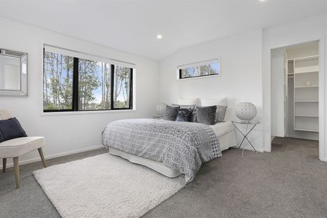 Photo of property in 4/15d Verran Road, Birkenhead, Auckland, 0626