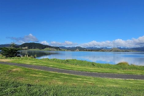Photo of property in 10 Taniwha Place, Matarangi, 3592