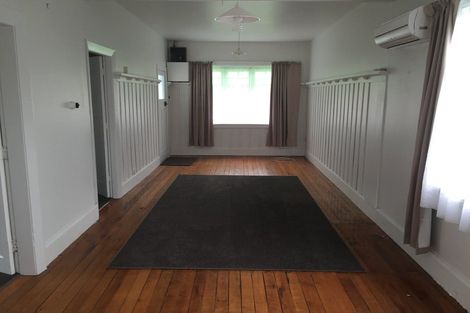 Photo of property in 11 Cradock Street, South New Brighton, Christchurch, 8062