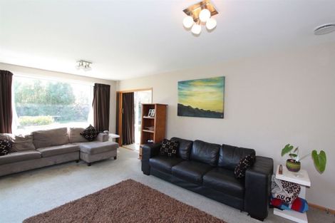 Photo of property in 6b Hurst Place, Parklands, Christchurch, 8083