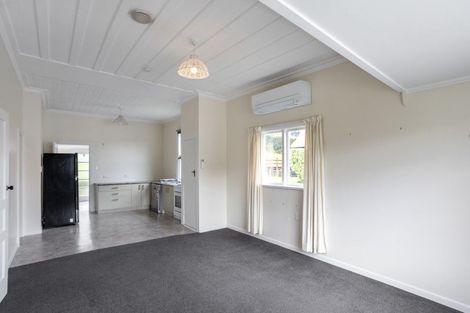 Photo of property in 160 Main South Road, Green Island, Dunedin, 9018