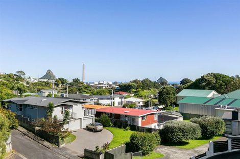 Photo of property in 2/422 Devon Street West, Lynmouth, New Plymouth, 4310