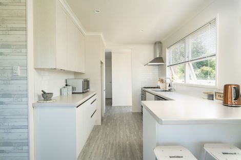 Photo of property in 38 Aubrey Crescent, Rainbow Point, Taupo, 3330