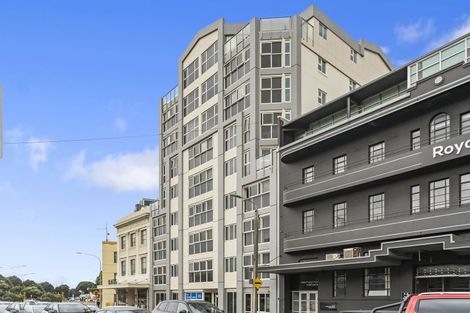 Photo of property in 7e/5 Kent Terrace, Mount Victoria, Wellington, 6011