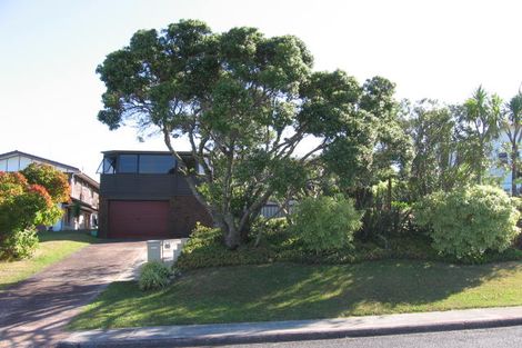 Photo of property in 19 Sealy Road, Torbay, Auckland, 0630