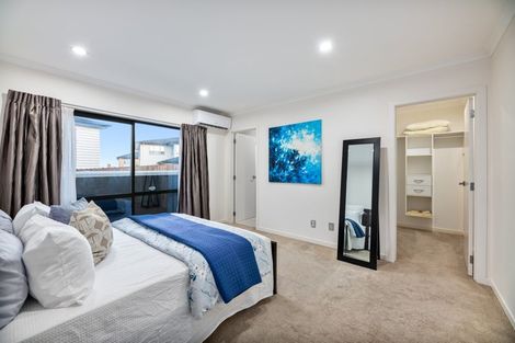 Photo of property in 2 Platinum Rise, Ranui, Auckland, 0612