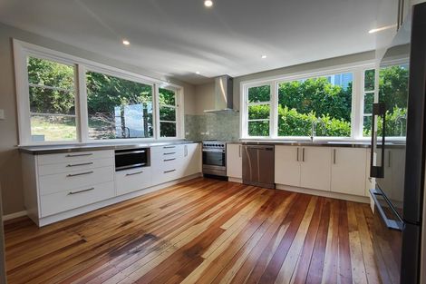 Photo of property in 67 Seatoun Heights Road, Seatoun, Wellington, 6022