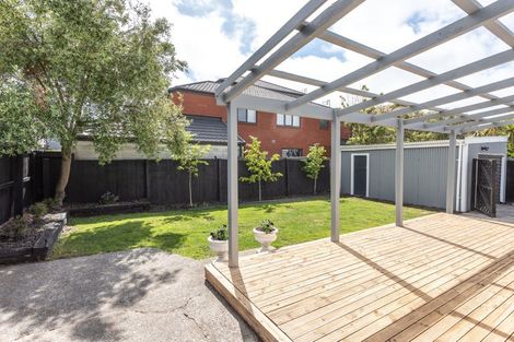 Photo of property in 485 Barbadoes Street, Edgeware, Christchurch, 8013
