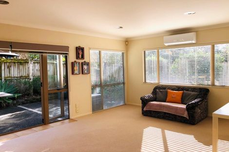Photo of property in 61 Santa Ana Drive, Dannemora, Auckland, 2016