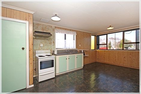 Photo of property in 17 Avenue Road, Foxton, 4814