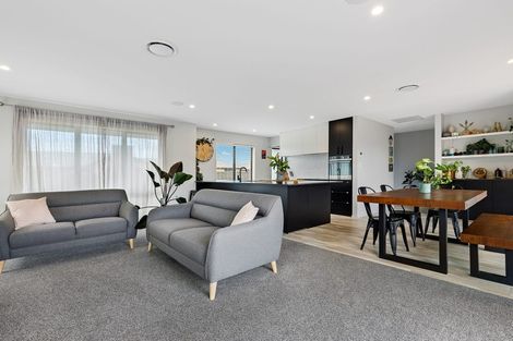 Photo of property in 7 Benjes Place, Woodend, 7610