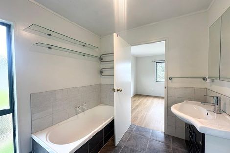 Photo of property in 47 Aspiring Avenue, Clover Park, Auckland, 2019