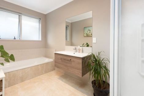 Photo of property in 14 Watene Way, Welcome Bay, Tauranga, 3112