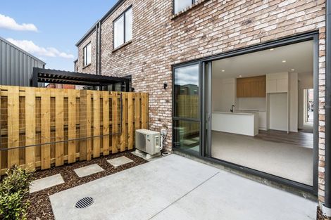 Photo of property in 70 Tahuhu Road, Mount Wellington, Auckland, 1062