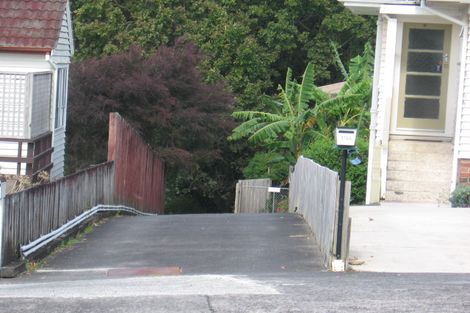 Photo of property in 1/19 Eastglen Road, Glen Eden, Auckland, 0602