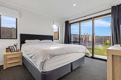 Photo of property in 22 John Raven Lane, Woodend, 7610