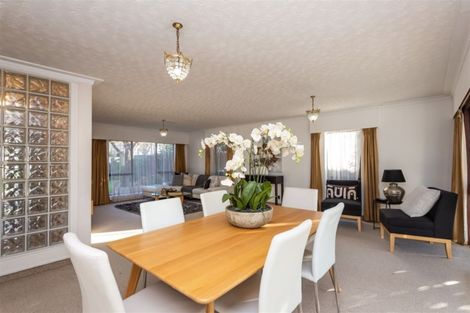 Photo of property in 11 Jamell Place, Avonhead, Christchurch, 8042