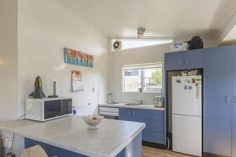 Photo of property in 26 Francis Road, Paraparaumu Beach, Paraparaumu, 5032