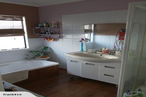 Photo of property in 64a Ridge Road, Howick, Auckland, 2014