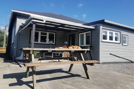 Photo of property in 10 Rira Street, Marton, 4710