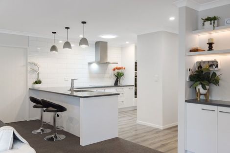 Photo of property in 19 Puhirake Crescent, Pyes Pa, Tauranga, 3112