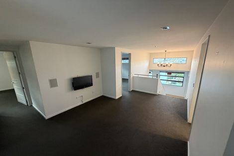 Photo of property in 16 Charlotte Way, Raumati South, Paraparaumu, 5032