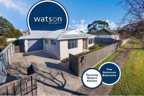 Photo of property in 2 Pinedale Parade, Milson, Palmerston North, 4414