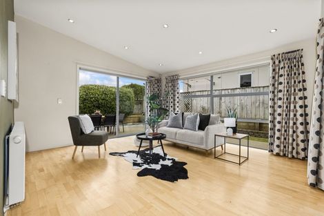Photo of property in 5 The Pier, Whitby, Porirua, 5024