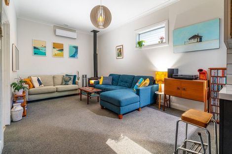Photo of property in 187 Queens Drive, Lyall Bay, Wellington, 6022